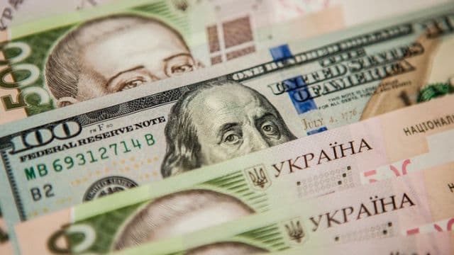 Як та де слідкувати за курсом обміну валюти?