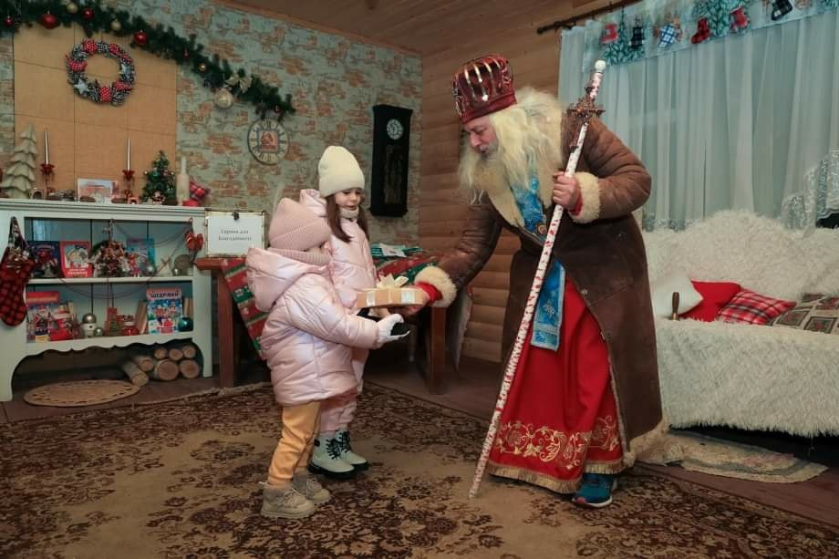 Резиденція св. Миколая в замку Сент-Міклош: чарівна подорож у казку!