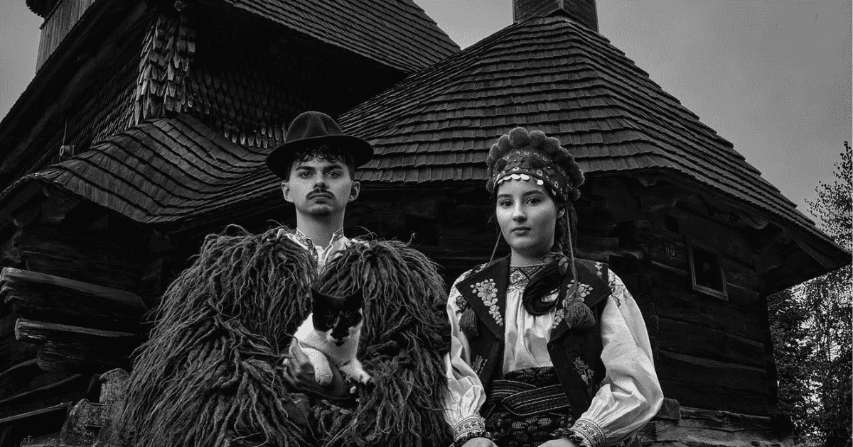 Під старим небом: фотопроєкт Михайла Дороговича про пам’ять та коріння
