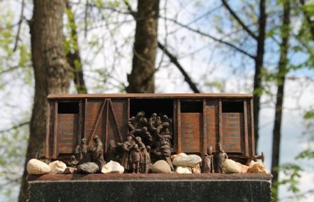 За період німецької окупації на Закарпатті в концтаборах загинули 1720 мирних жителів Білок, із яких тисяча євреїв. Ці дані були оприлюднені музеєм «Яд Вашем».