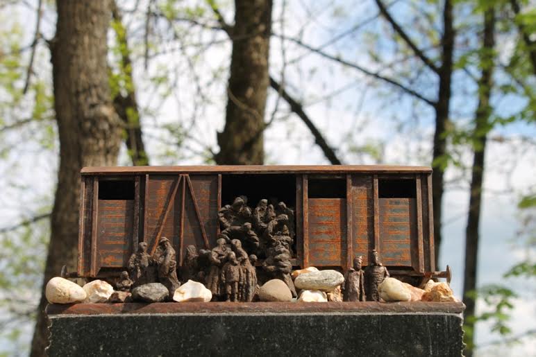 Пам’ять про жертв Голокосту – село Білки