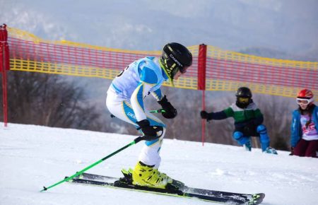 Гірськолижний курорт Красія розпочав сезон 2021-2022 року, та запрошують любителів гірських лиж покататись на найдовших схилах в Україні.