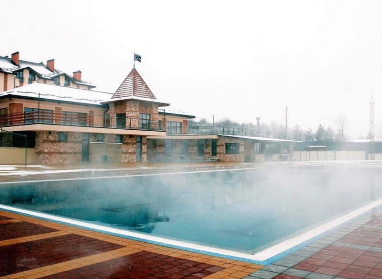 Термальні води Золота Гора – зимовий відпочинок біля Ужгорода