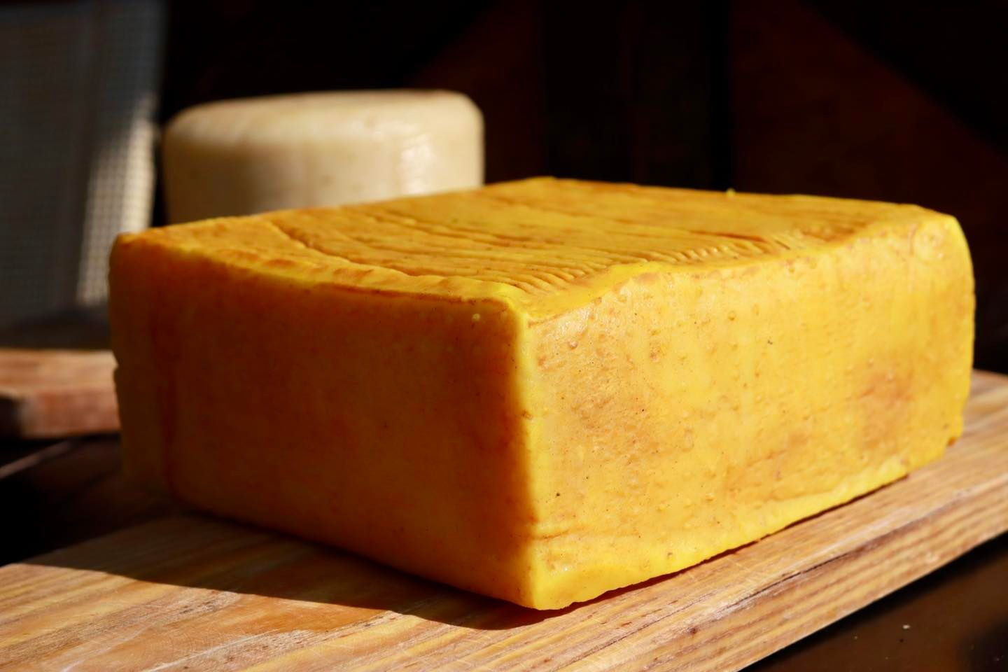 Сироварня «Розенталь» презентує сир – Гуцульський «Капріно»