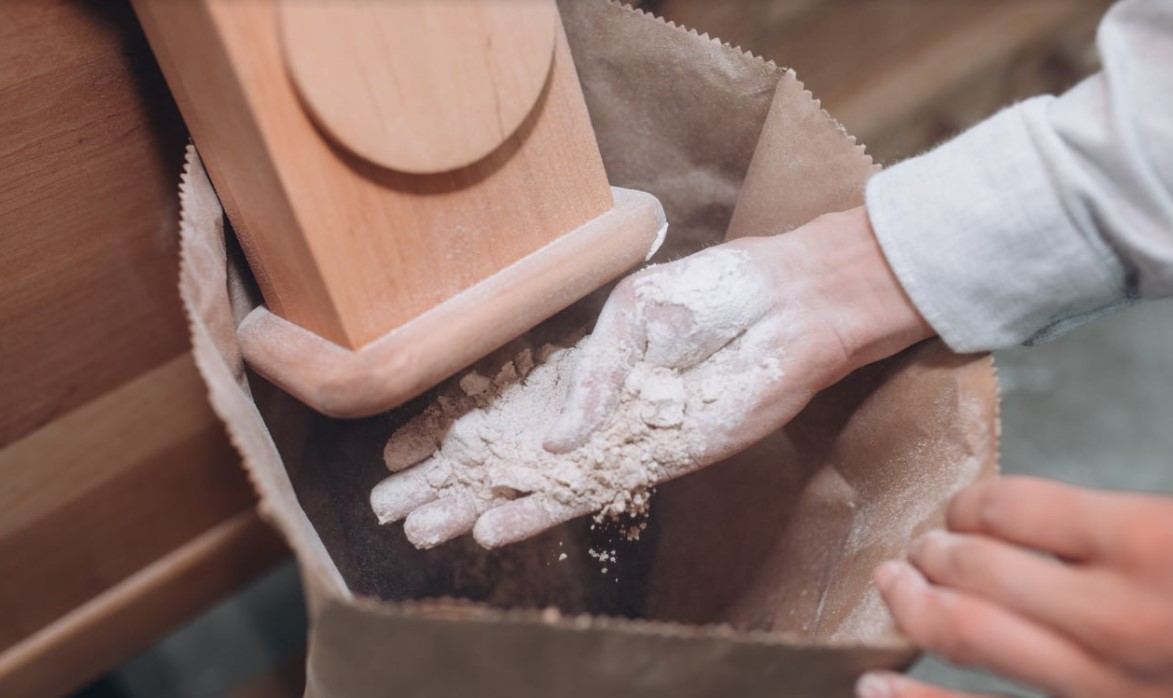 Від зернини до паляниці: як з допомогою жорнових млинів розвивати пекарську справу на Закарпатті