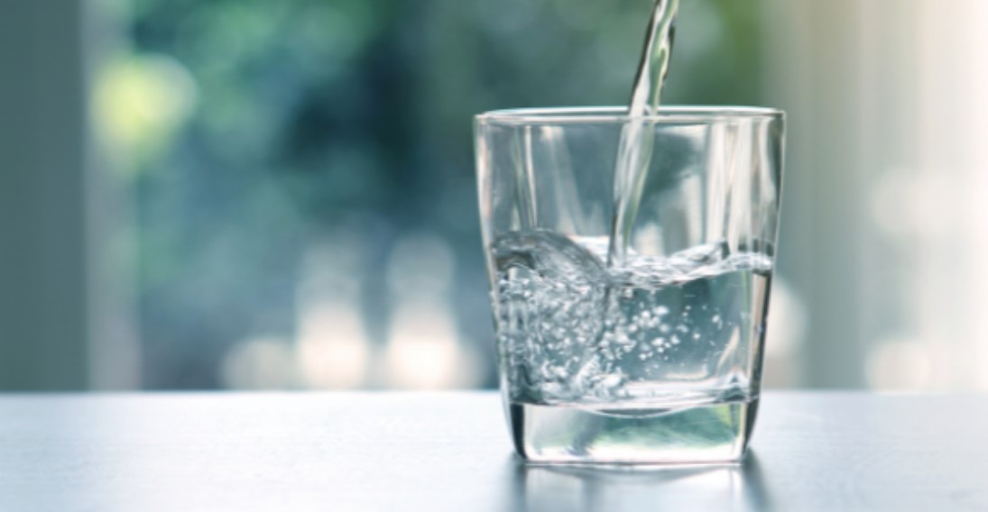 Питна вода: джерело вологи для організму