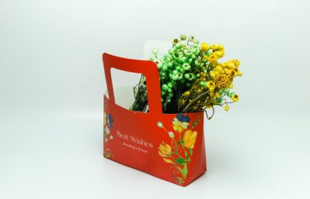 Сумки для квітів deco-packing відіграють вирішальну роль у презентації квітів, що робить їх ключовим елементом квіткових подарунків.