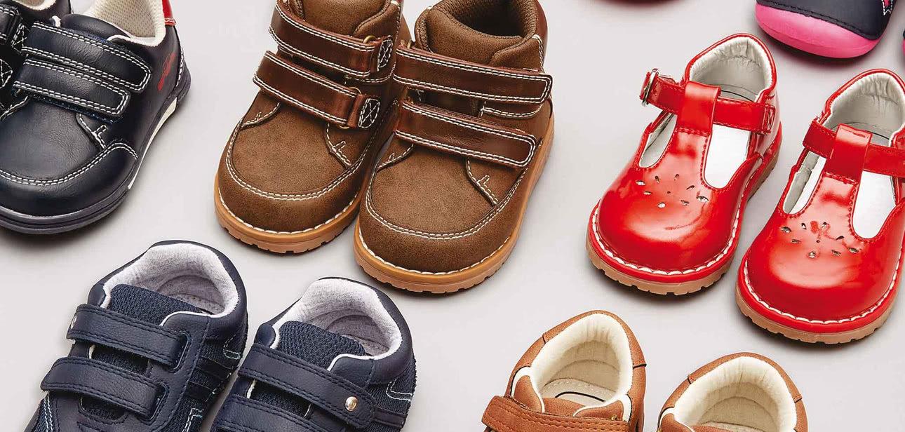 Детская обувь оптом – преимущества закупок