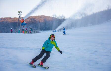 Нарешті дочекалися! Активний зимовий сезон офіційно відкритий на гірськолижному курорті «Полянскі» (с. Поляна), Закарпатської області.