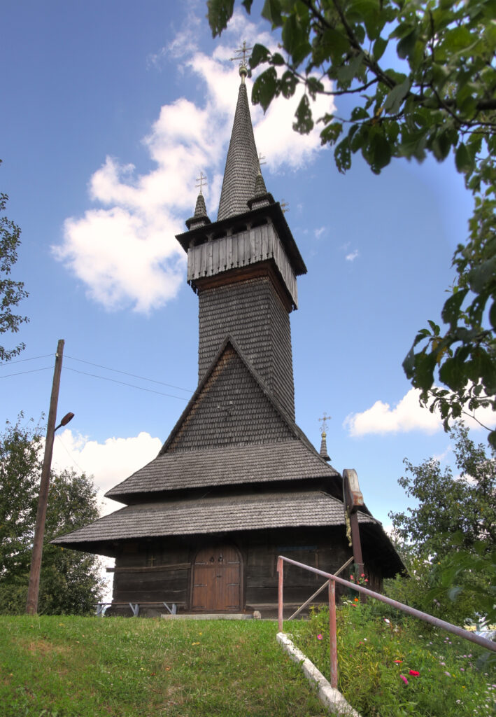 Храм Св. Миколая, село Нижня Апша