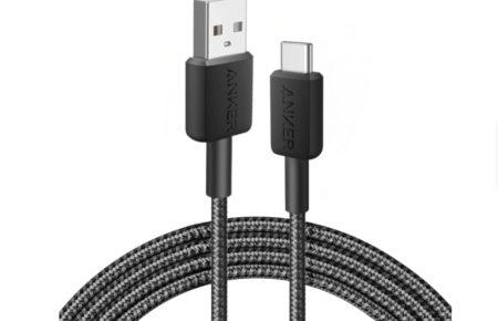 Але що насправді стоїть за цим феноменом? Як USB-кабель передає дані майже зі швидкістю світла, і чому не кожен дріт однаково добрий?