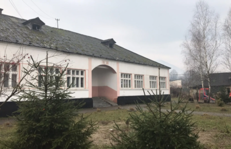Сільські школи Закарпаття та румунського Сату-Маре отримують новий шанс на якісну освіту. У селищі Вишково, 16 липня 2025 року стартував міжнародний проєкт INCLUSIVE-ED4ALL