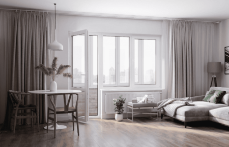 Балконні вікна – важлива частина будь-якого житла, що відповідає за тепло, світло і комфорт. Але для того, щоб вони слугували довго, потрібно регулярно проводити догляд, особливо в періоди різких змін температур.