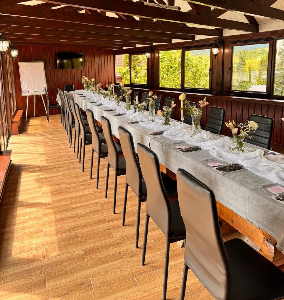 Конференц-зал готелю Катерина для проведення ділових заходів та тренінгів